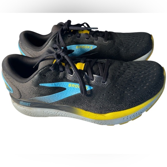 Brooks High End Ghost 16 Trail Running Men's 10 Black Running Shoes NICE - Picture 3 of 8